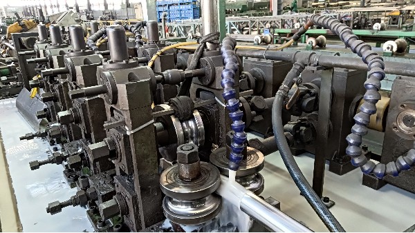 怎么选择不锈钢液冷中心管道材质